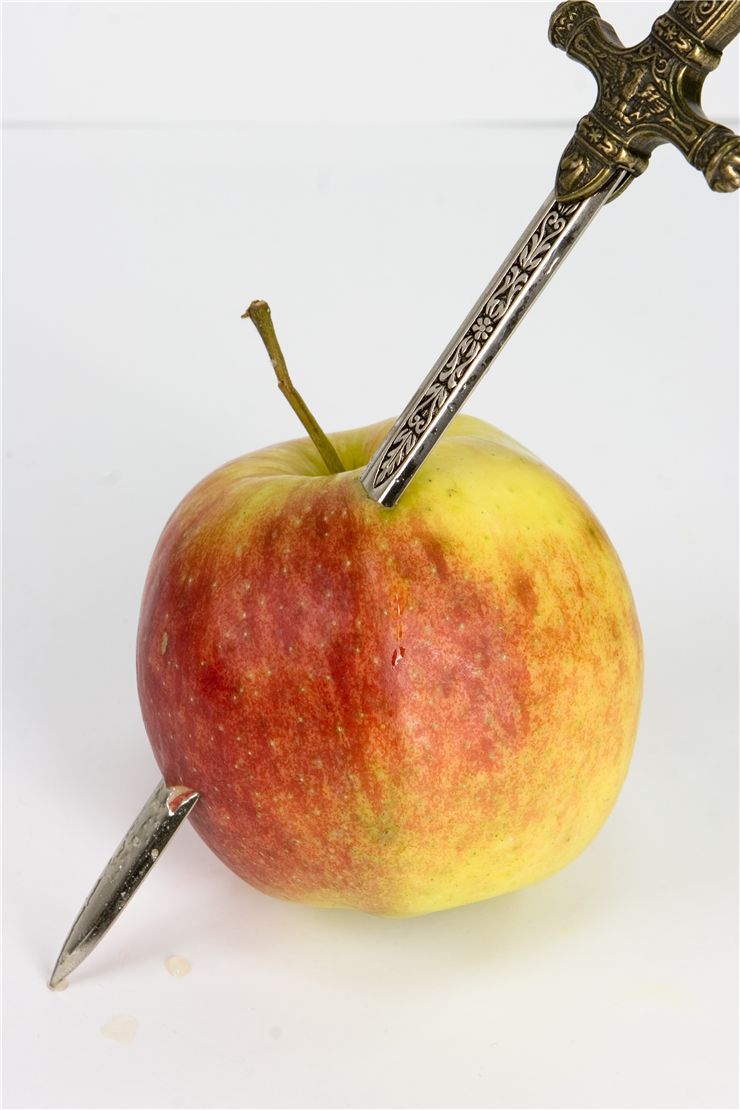 Picture Of Sword In Apple